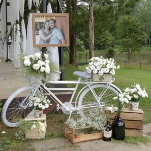 Vélo blanc vintage