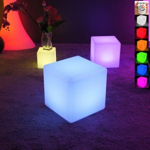 cube lumineux multicolores